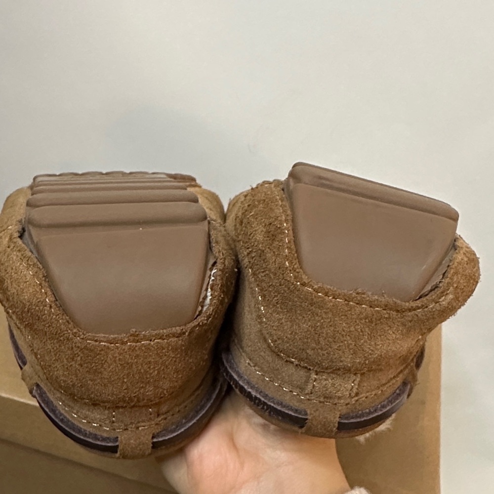 Quince Moccasin sheepskin slipper - Picture 3 of 5